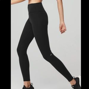 Alo yoga black airbrush legging